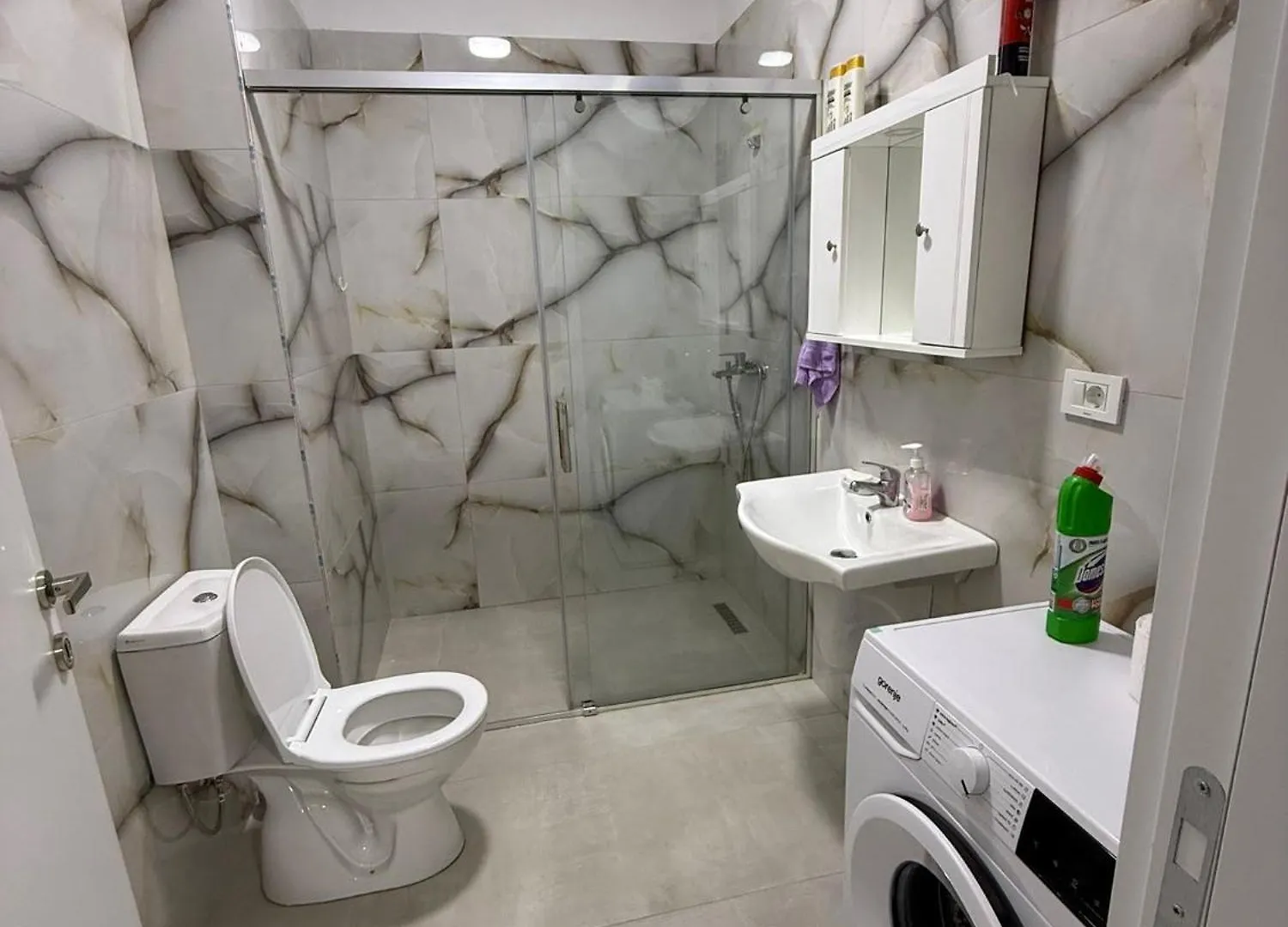 Gjzeqiri Apartament Shëngjin