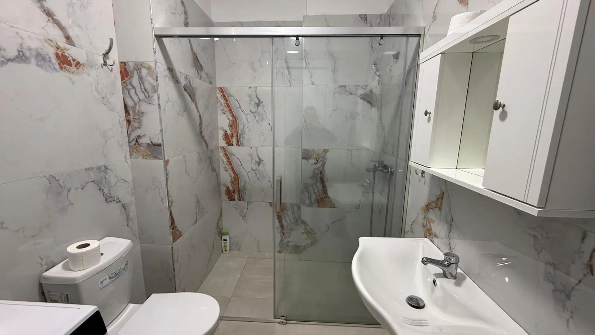 Gjzeqiri Apartament Shëngjin 0*,  Albanien